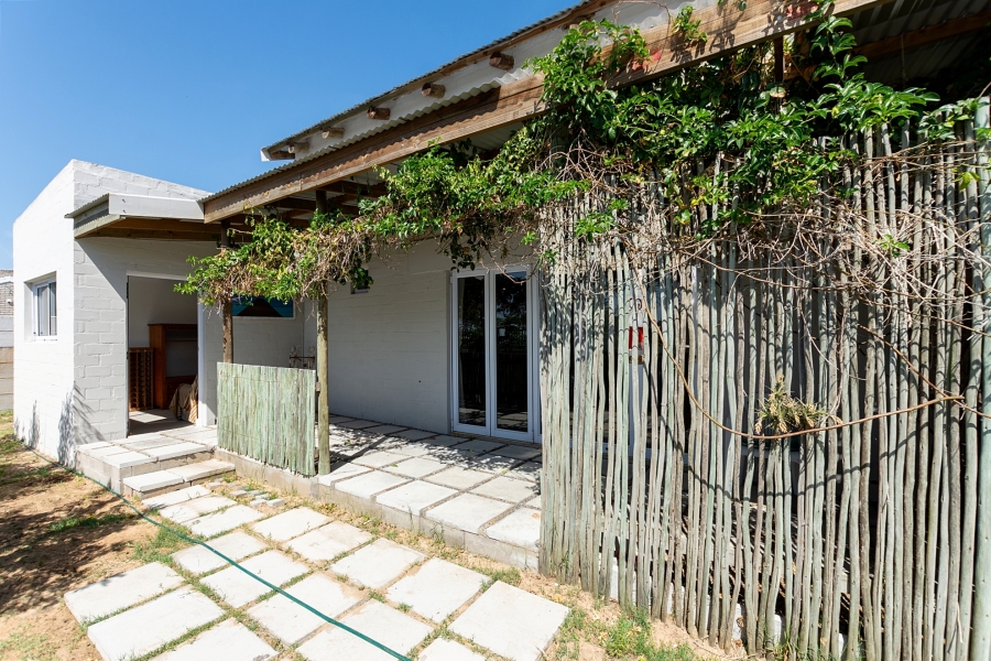 2 Bedroom Property for Sale in Laaiplek Western Cape